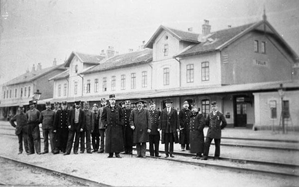 [Translate to English:] Stadtgemeinde Tulln/Donau: Egon Schiele Weg: Vater Adolf Schiele, Stationsvorstand