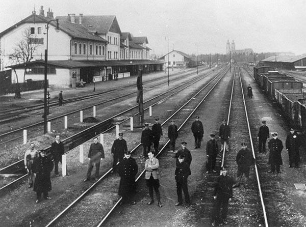 Stadtgemeinde Tulln/Donau: Egon Schiele Weg: Bahnhof