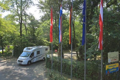 Einfahrt Donaupark Camping Tulln