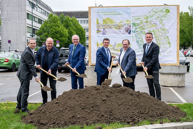 Nibelungenplatz: Spatenstich für Klimaschutz-Pionierprojekt
