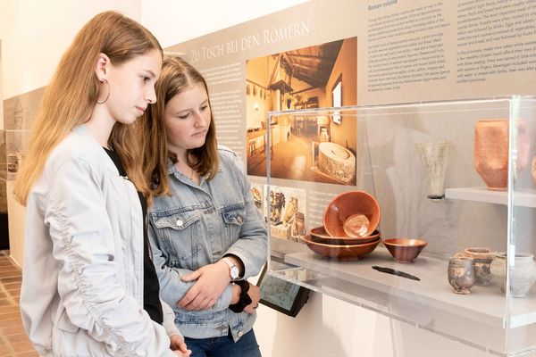 Jugendliche im Stadtmuseum Tulln