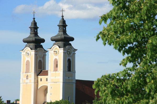 Zwillingskirchtürme Stadtpfarrkirche St. Stephan Tulln