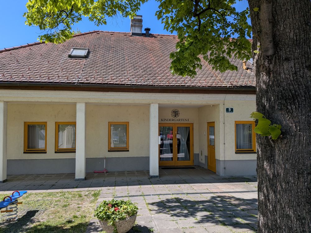Haupteingang der Landeskindergärten I und XI in Tulln